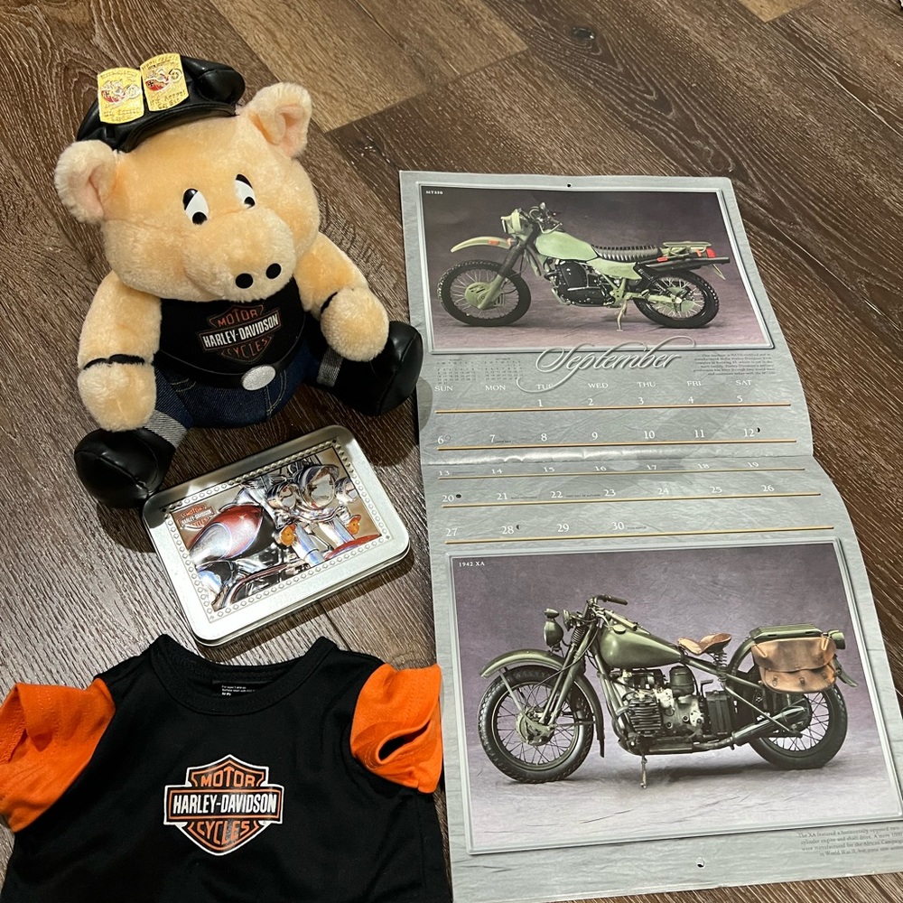 4 total Harley Davidson collection plush / tin can / calendar - Picture 10 of 12